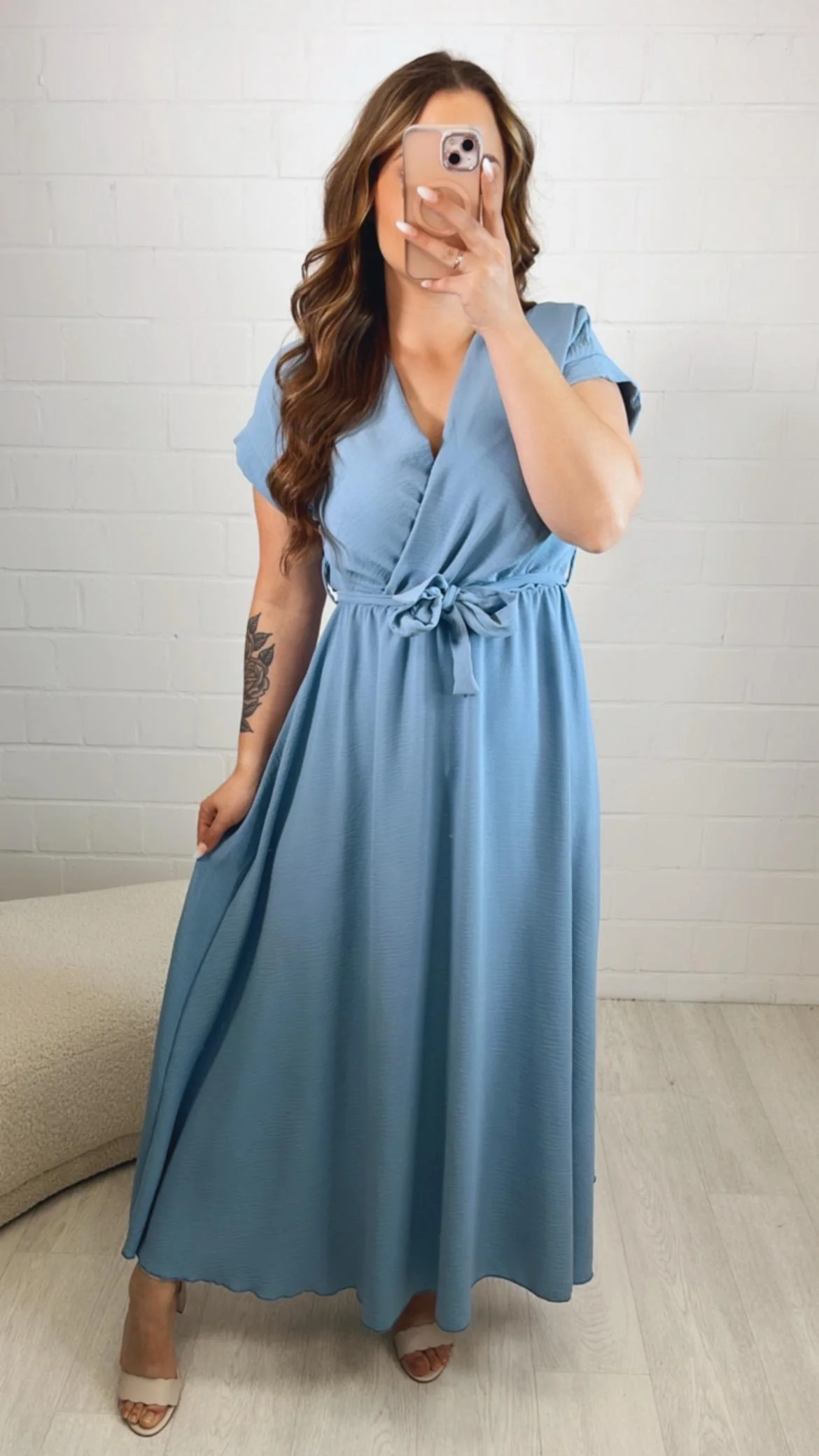 leichtes, langes Kleid mit kurzen Armen / denim hell blau Art. 10050 - Image 3